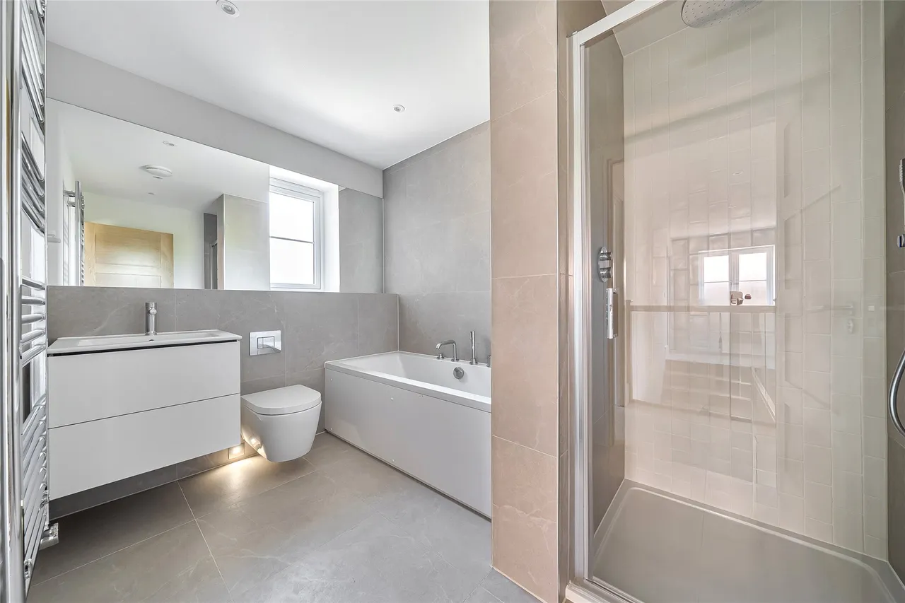 Westfield Road, Long Crendon, HP18, photo 9