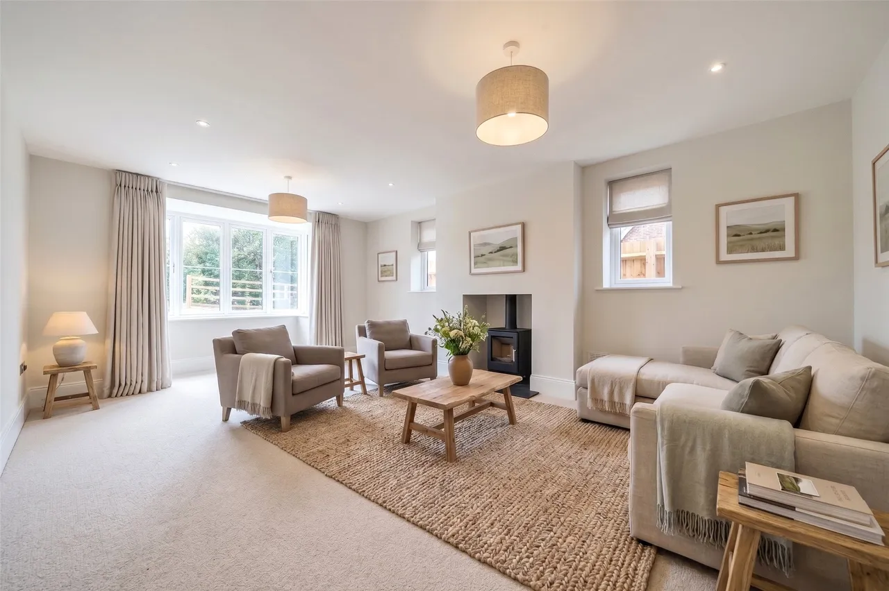 Westfield Road, Long Crendon, HP18, photo 5