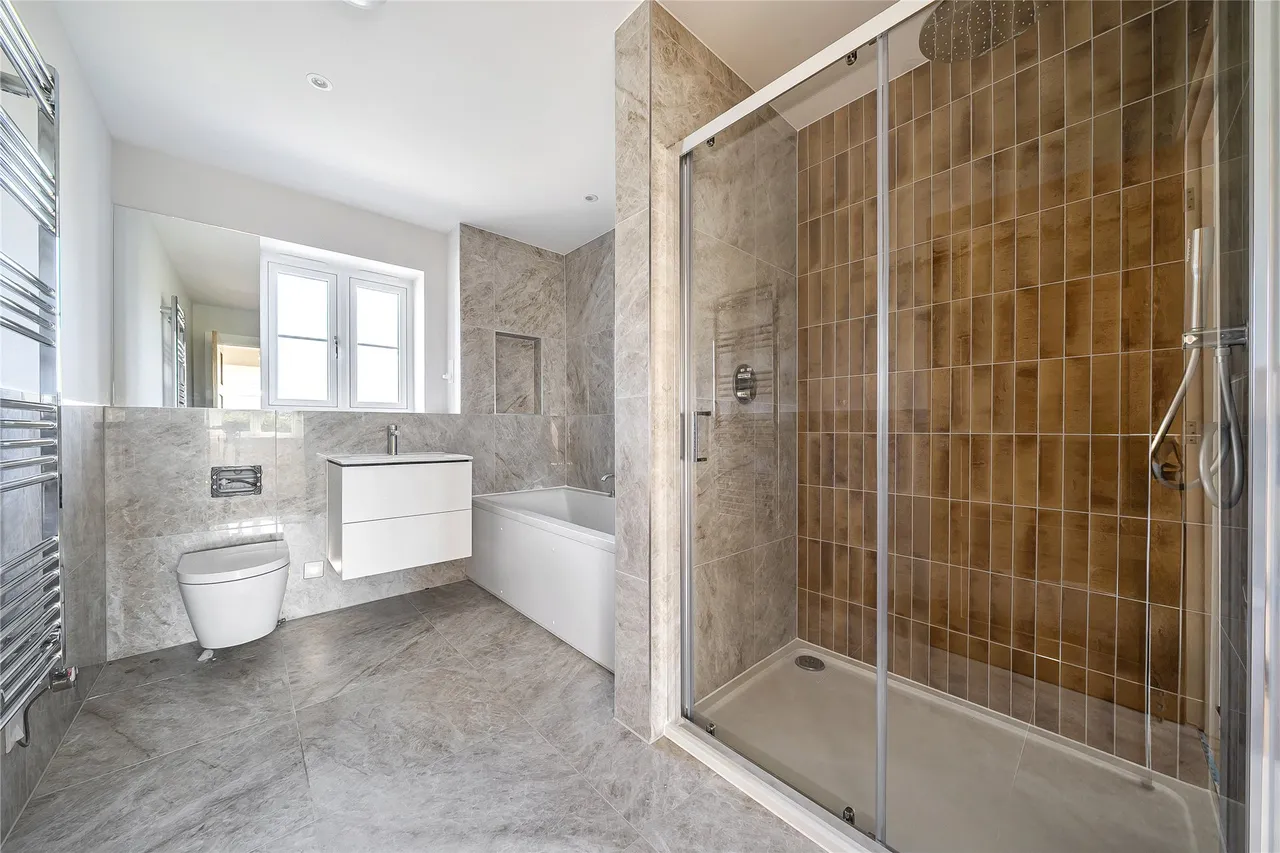 Westfield Road, Long Crendon, HP18, photo 7