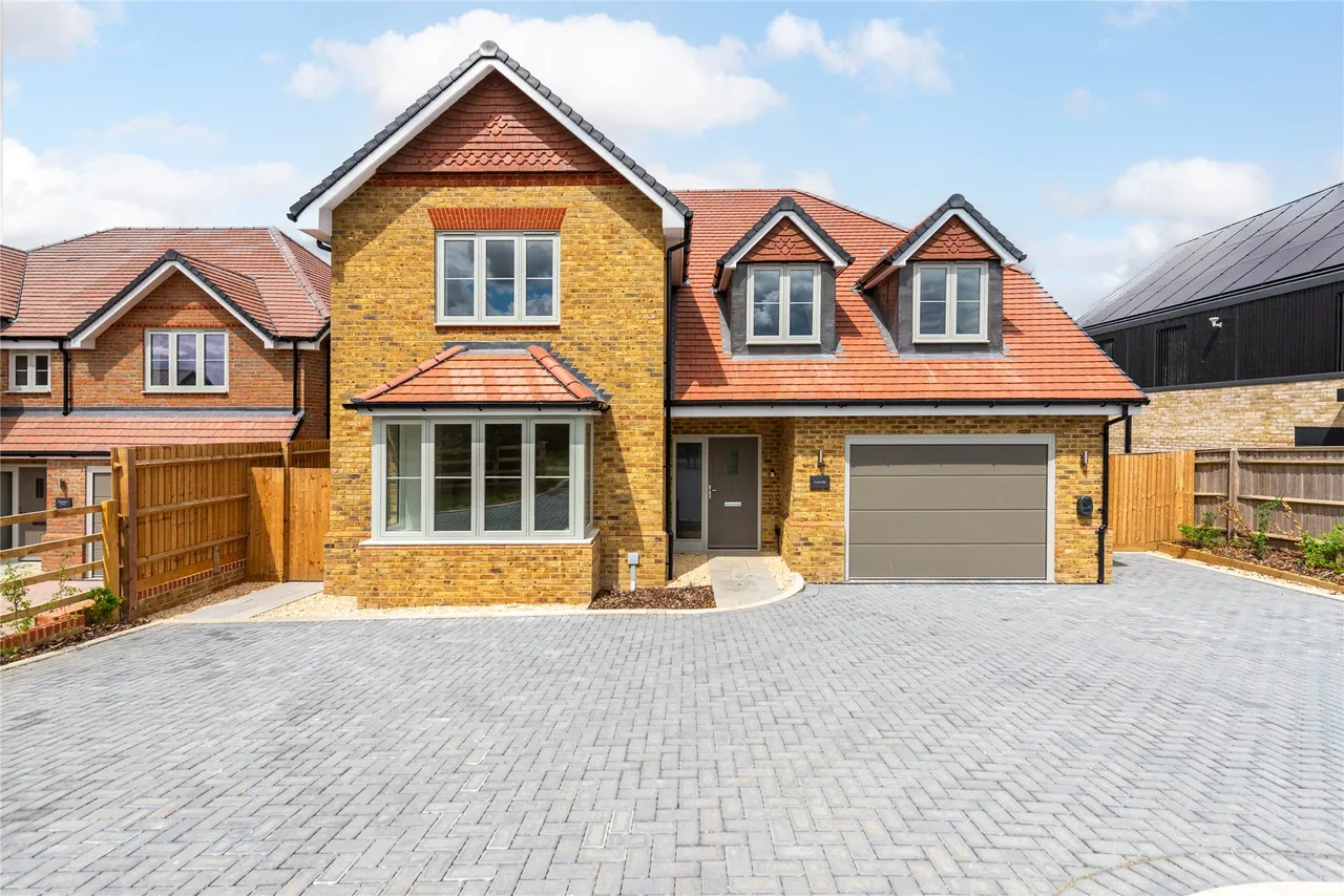 4 bed house for sale, Westfield Road, Long Crendon, HP18