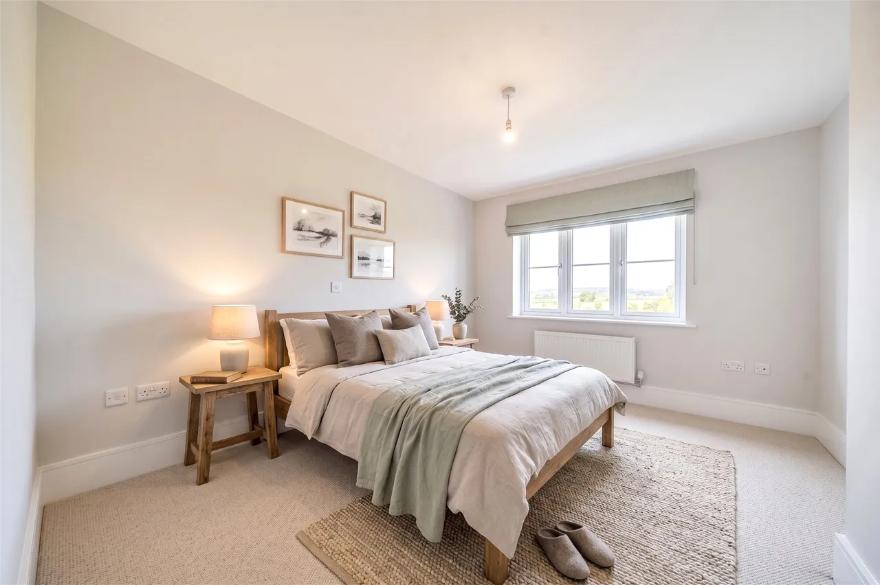 Westfield Road, Long Crendon, HP18, photo 11