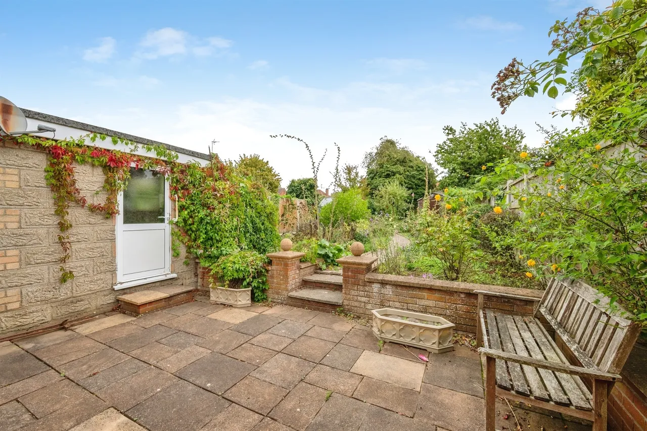 Fairfields, Cawston, NR10, photo 16