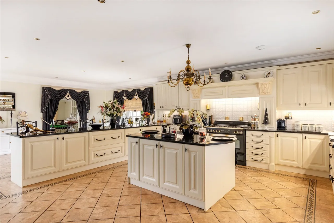 Chapel Road, Weldon, NN17, photo 8