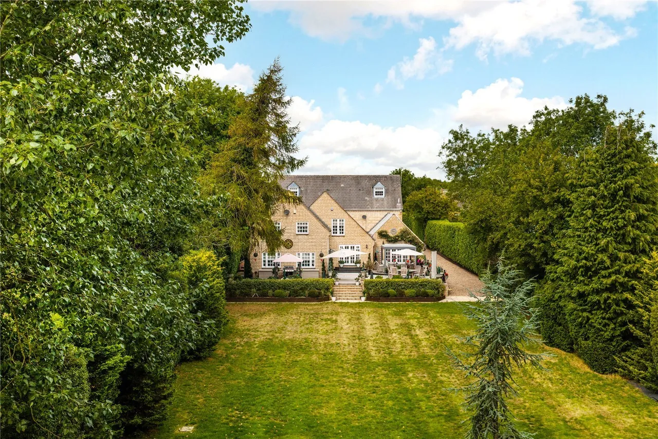 Chapel Road, Weldon, NN17, photo 31