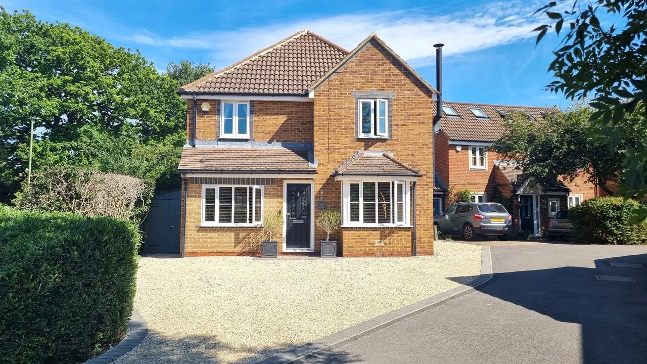 4 bed house for sale — Orwell Drive, Didcot