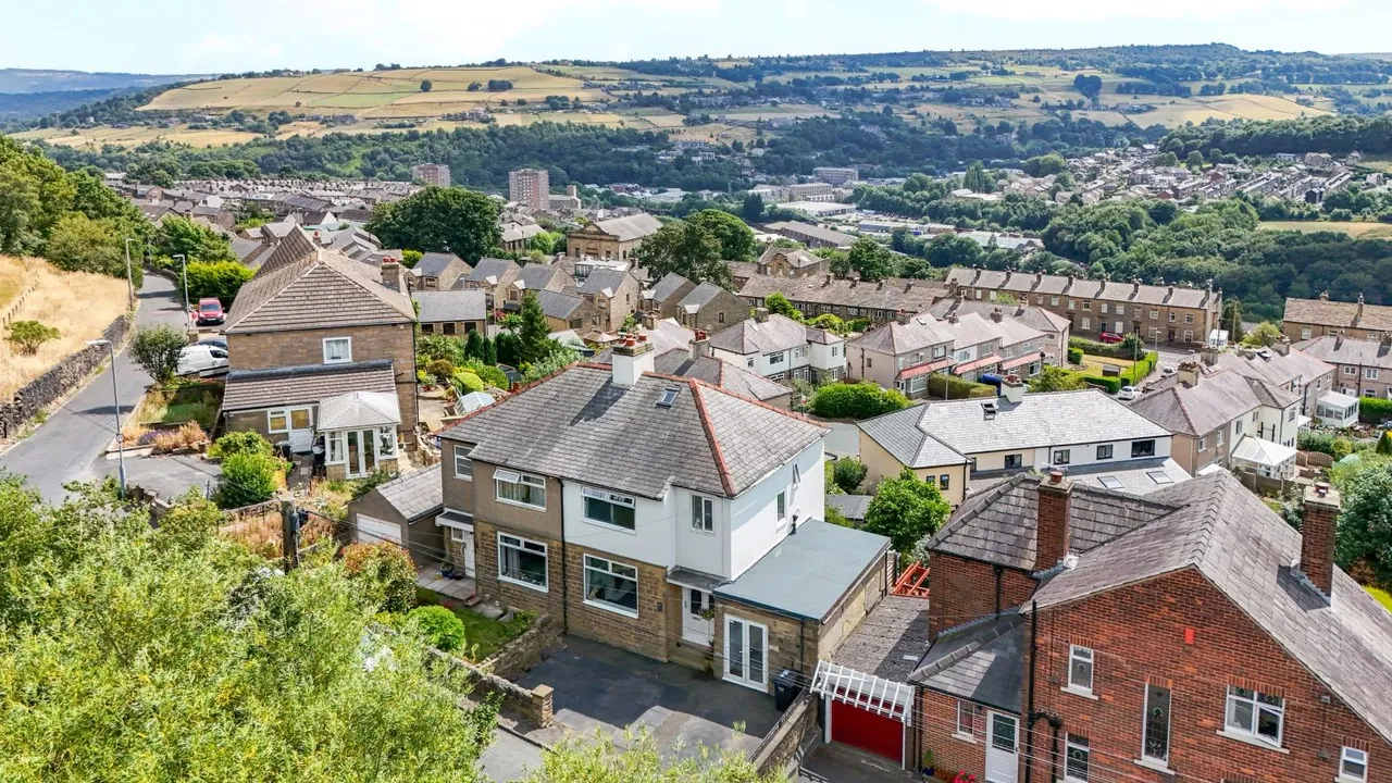 Water Hill Lane, Sowerby Bridge, HX6, photo 15