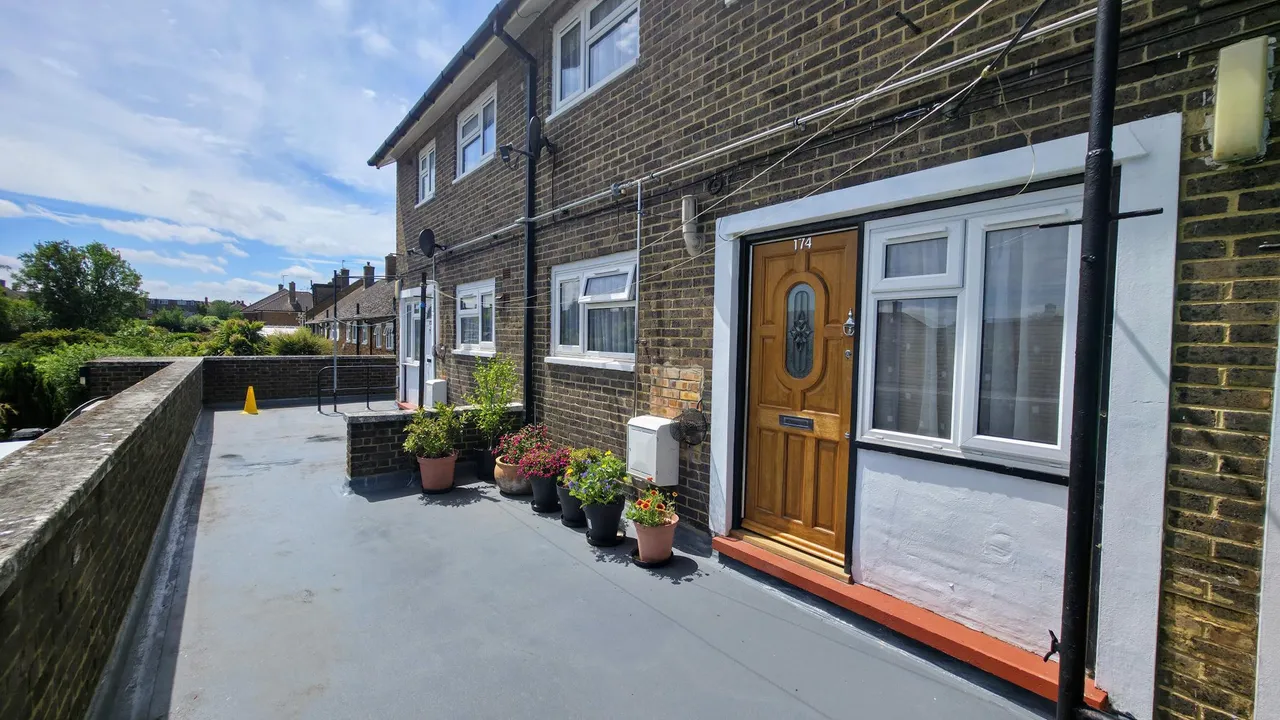 Romford Road, South Ockendon, RM15, photo 14