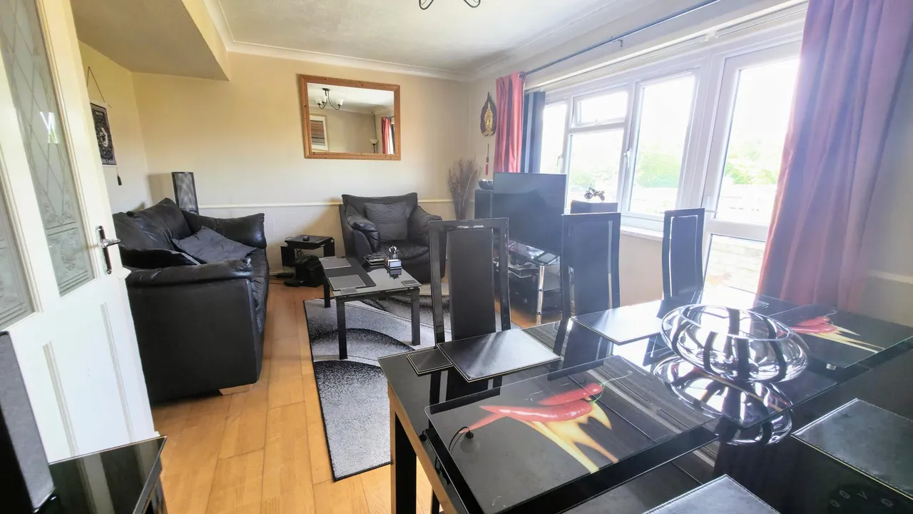 Romford Road, South Ockendon, RM15, photo 5