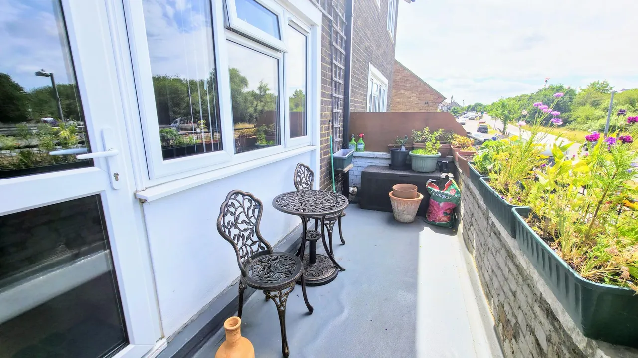 Romford Road, South Ockendon, RM15, photo 4