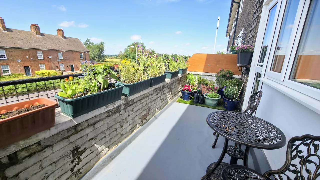 Romford Road, South Ockendon, RM15, photo 7
