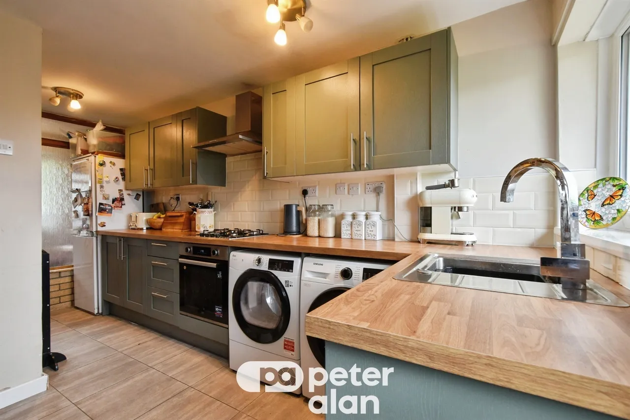 Acacia Avenue, Merthyr Tydfil, CF47, photo 8
