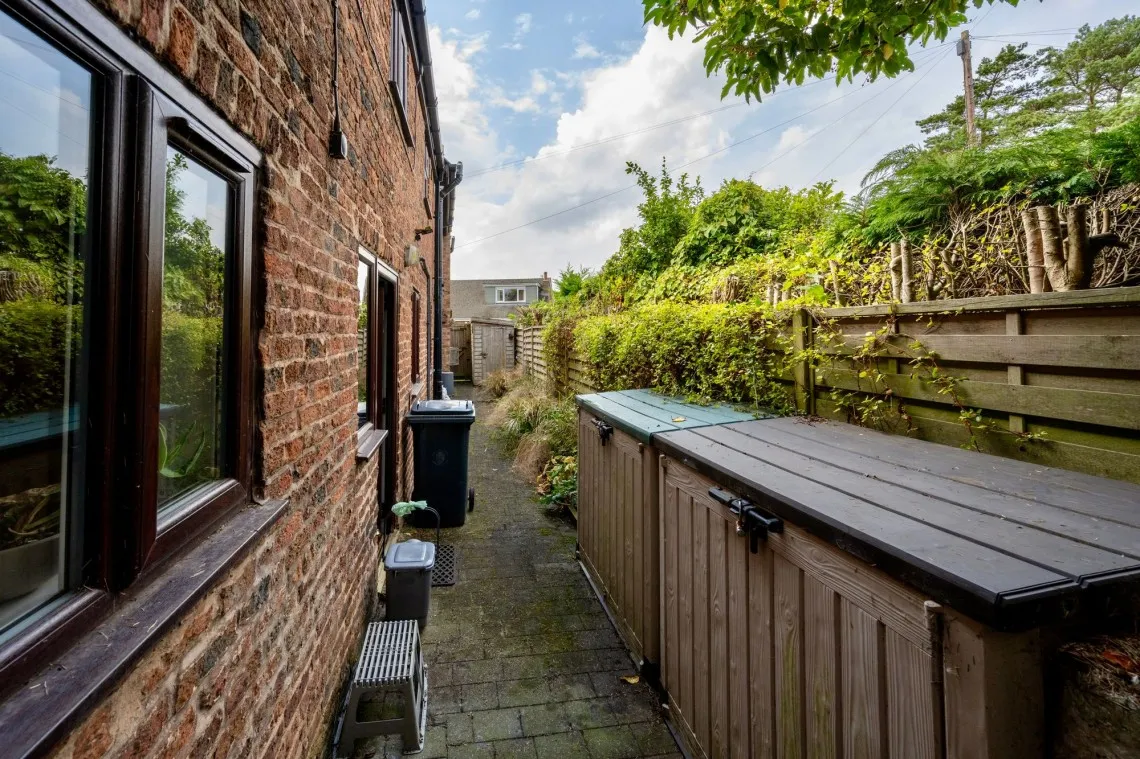 Bescar Lane, Scarisbrick, L40, photo 46