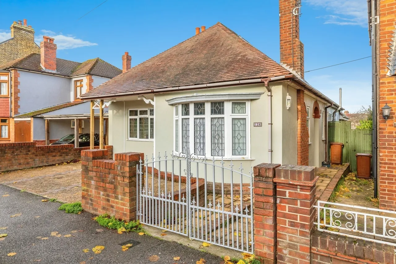 4 bed house for sale, Third Avenue, Gillingham, ME7