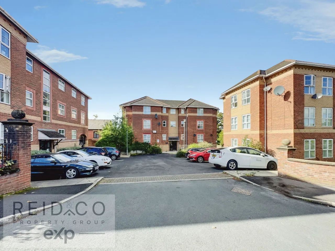 2 bed flat to rent, Derby Road, Fulwood, PR2