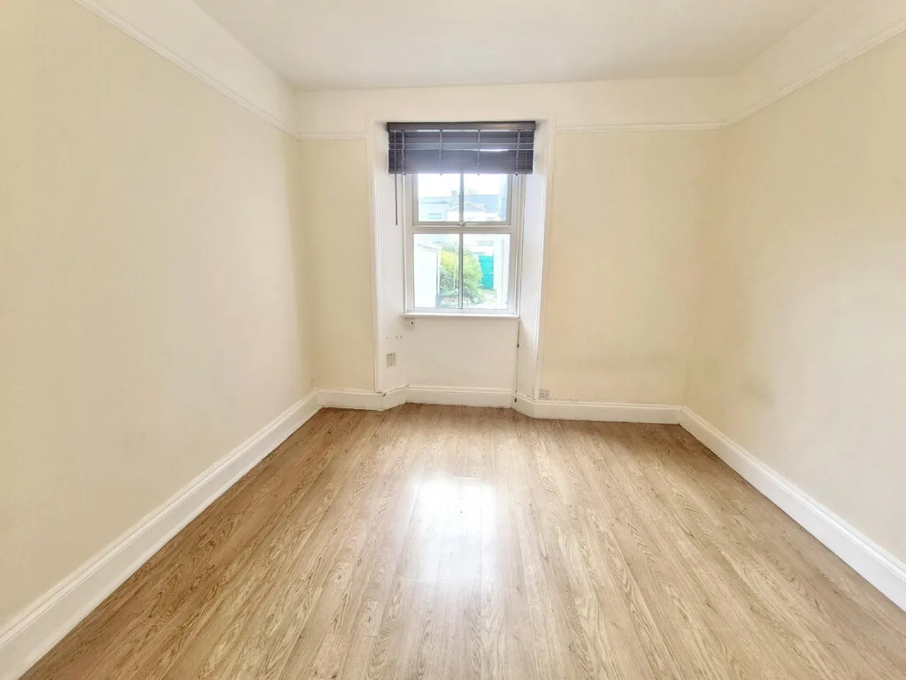 Clifton Crescent, Falmouth, TR11, photo 13