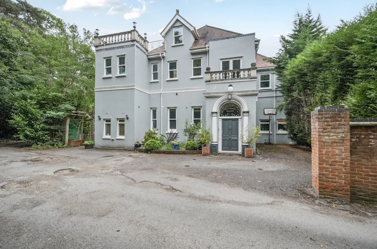 Maywood Drive, Camberley, GU15, photo 42
