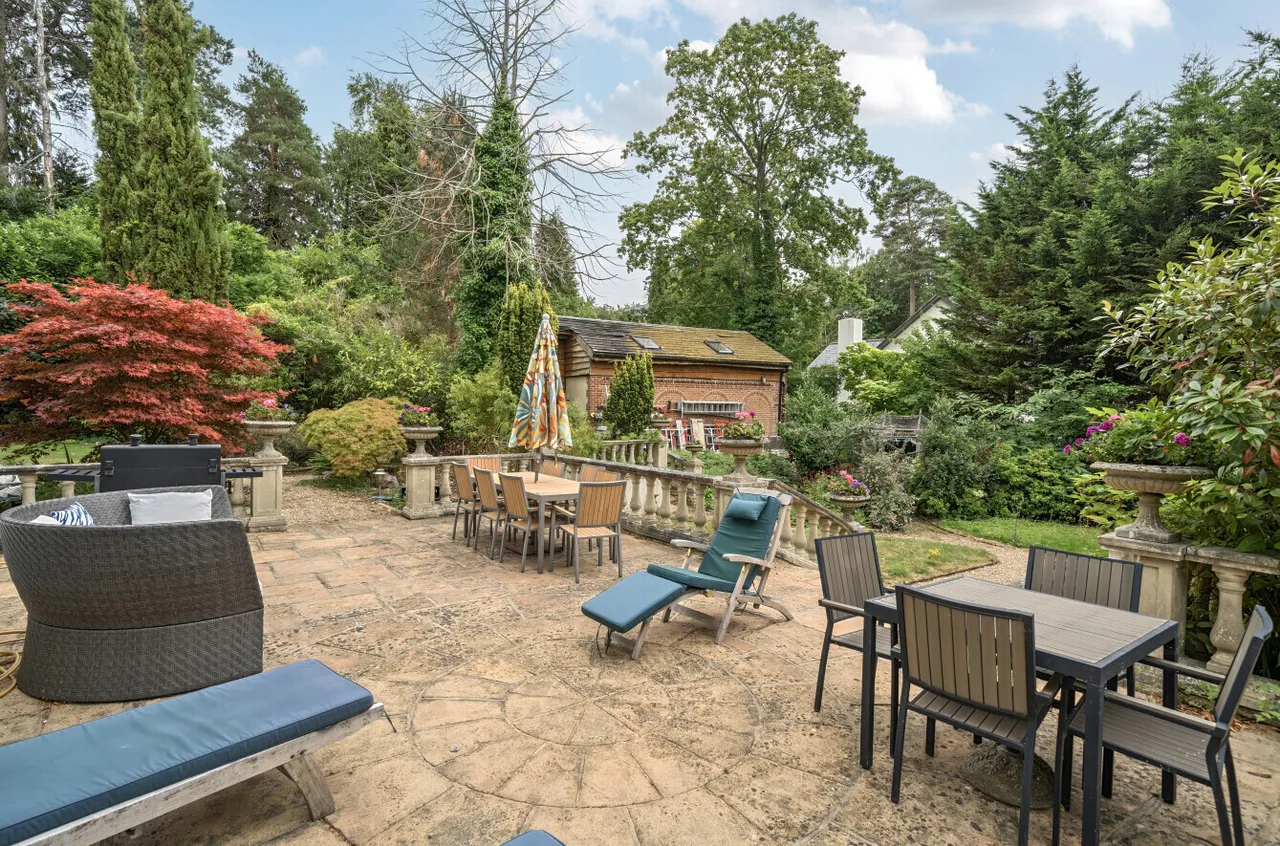 Maywood Drive, Camberley, GU15, photo 40