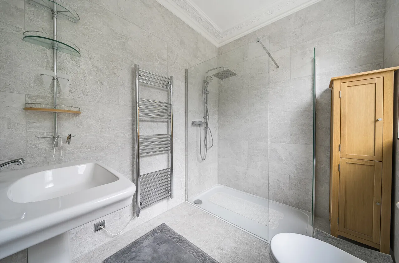 Maywood Drive, Camberley, GU15, photo 19