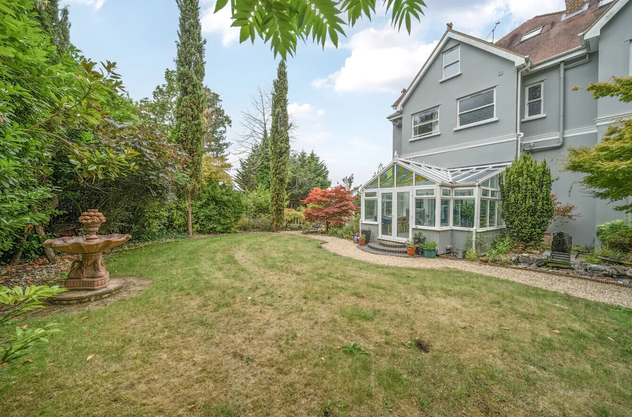 Maywood Drive, Camberley, GU15, photo 41