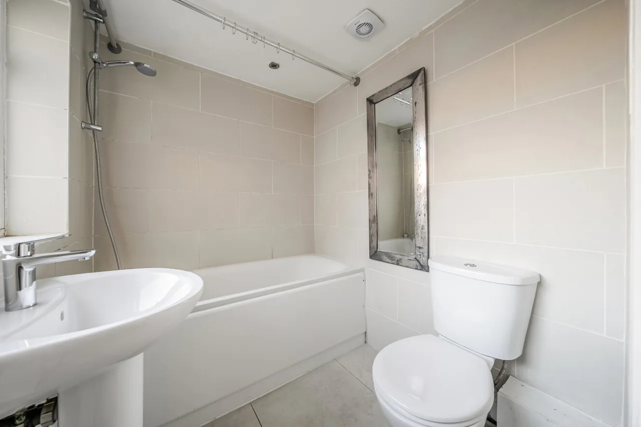 Keble Street, London, SW17, photo 11
