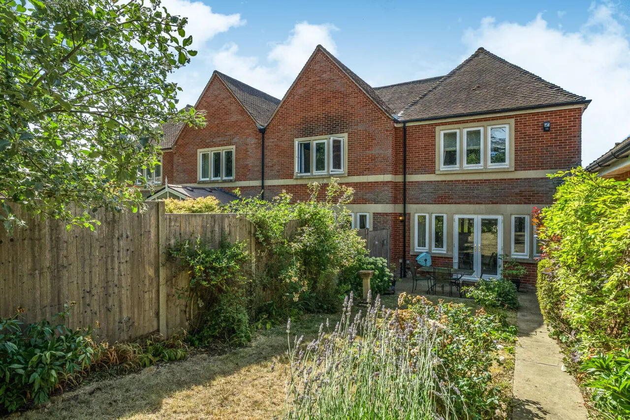 Abbey Gardens, Upper Woolhampton, RG7, photo 11