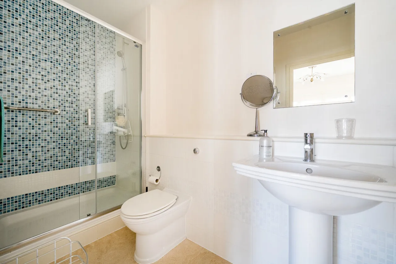 Abbey Gardens, Upper Woolhampton, RG7, photo 10