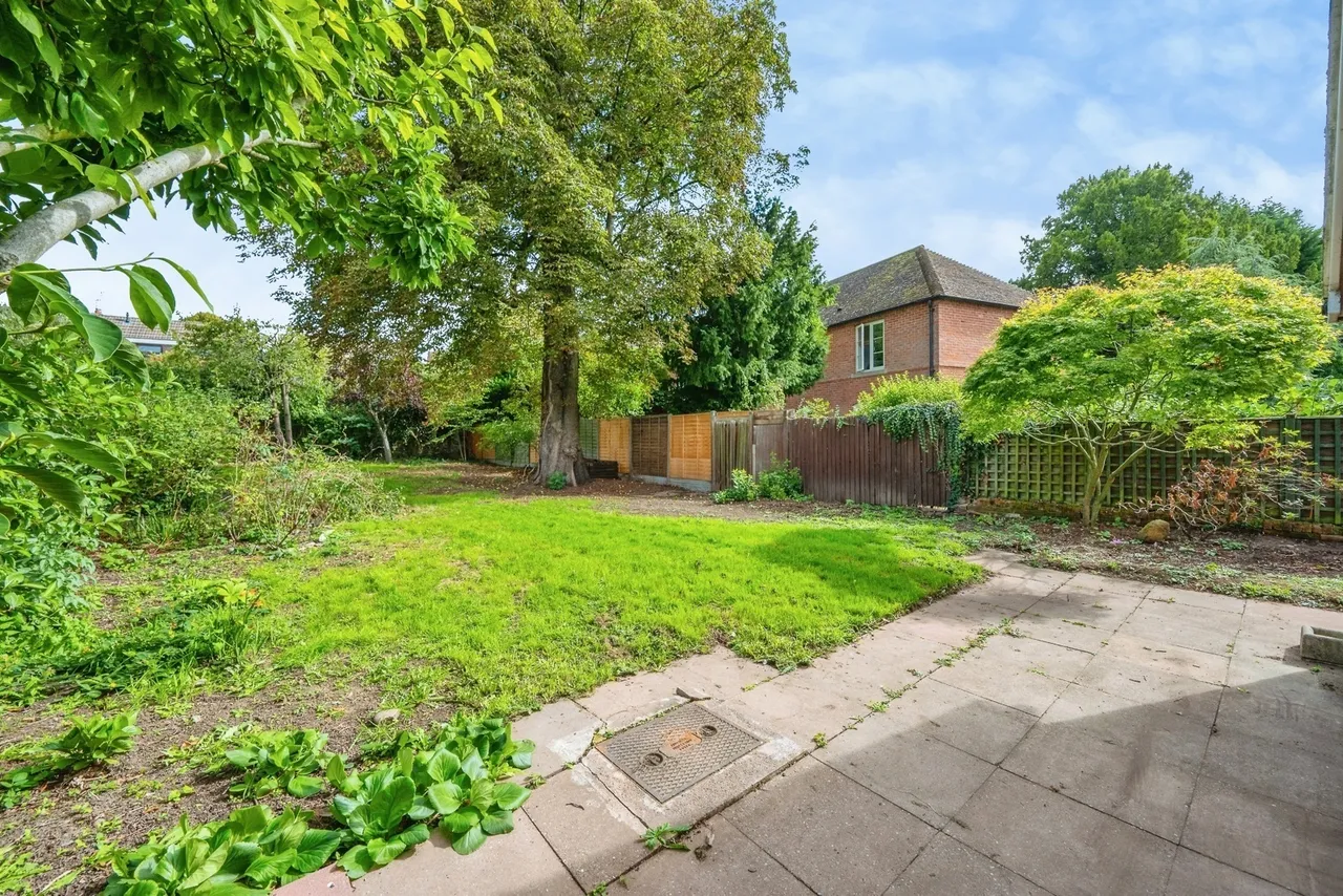 Chester Close, Lichfield, WS13, photo 4