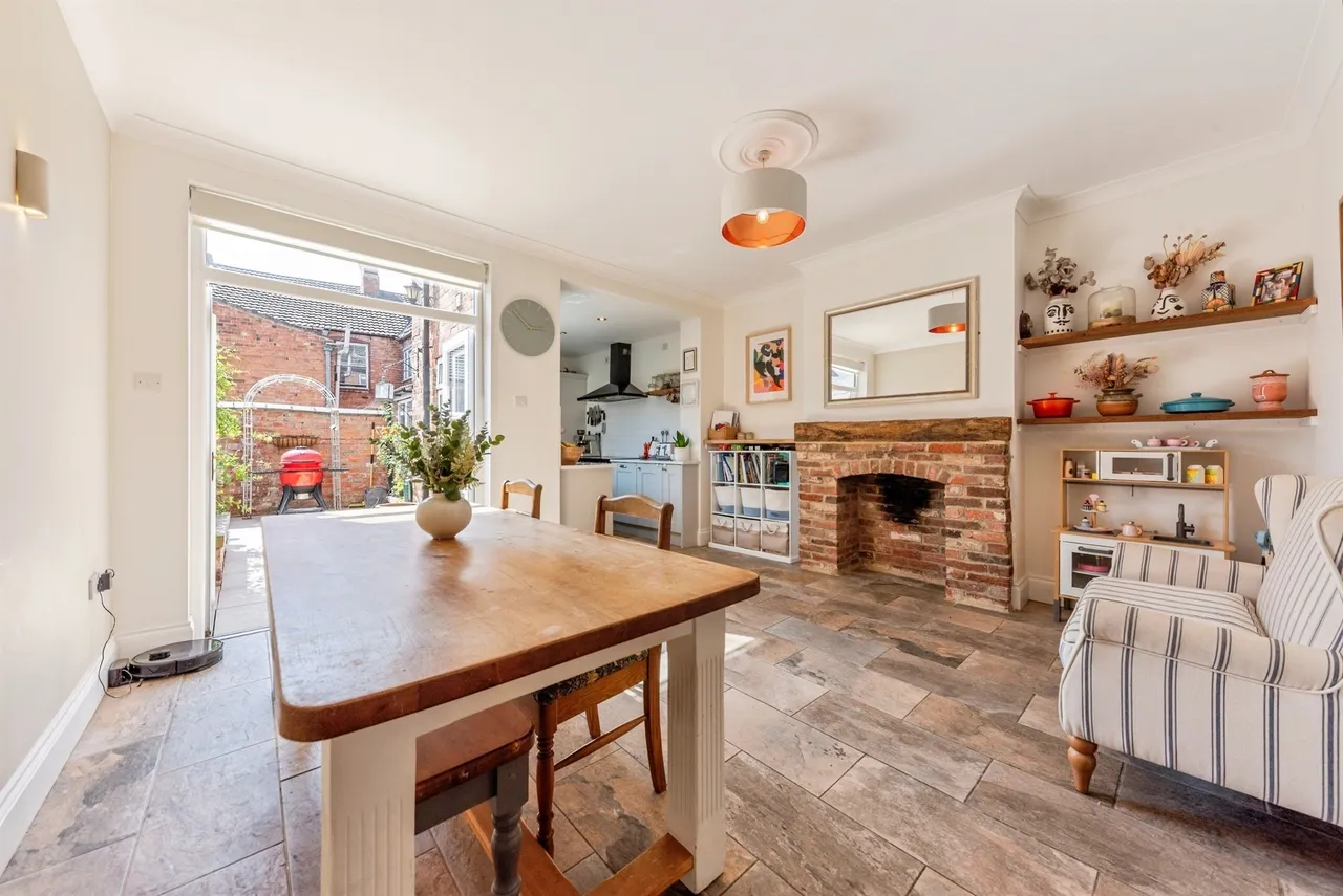 4 bed character property for sale — Albion Road, Grantham