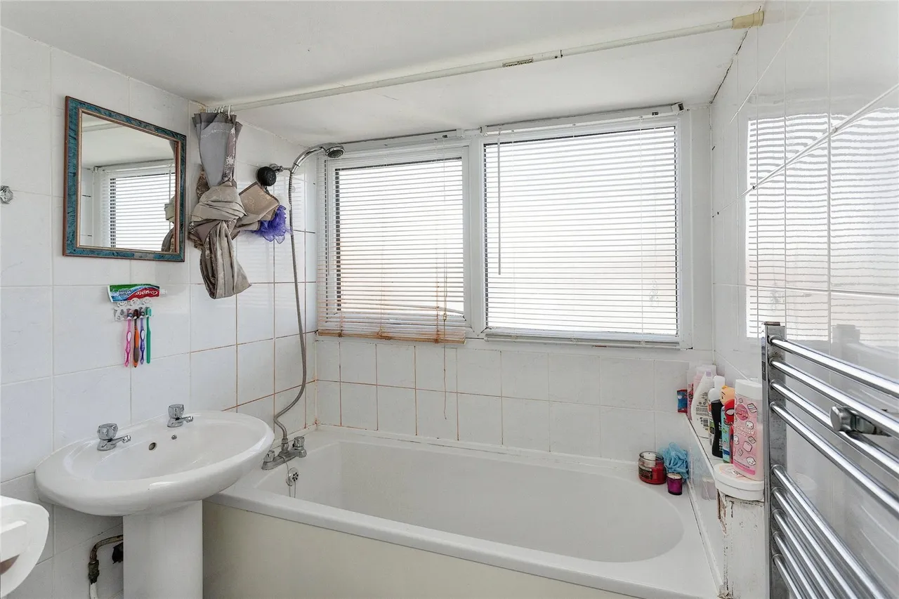 Gibbwin, Great Linford, MK14, photo 9