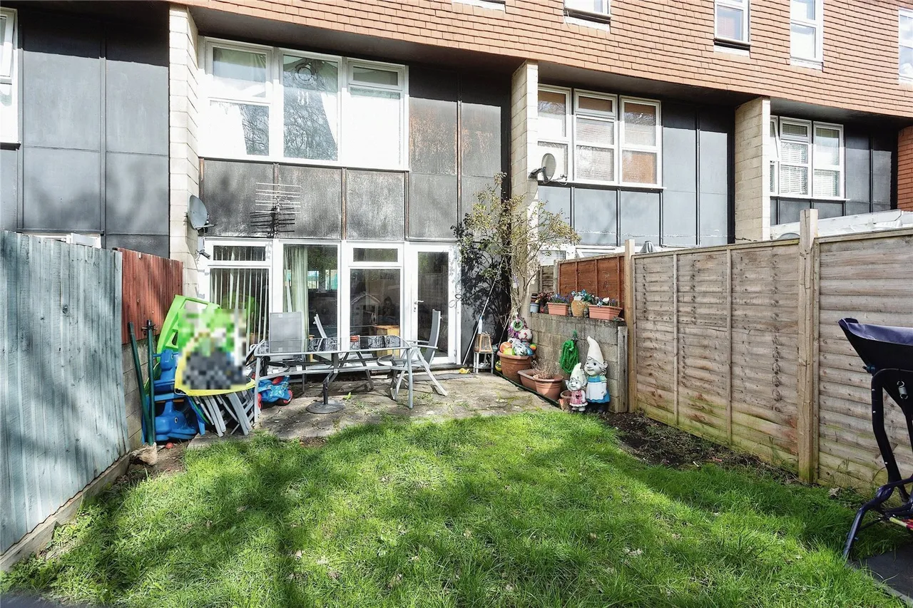 Gibbwin, Great Linford, MK14, photo 6