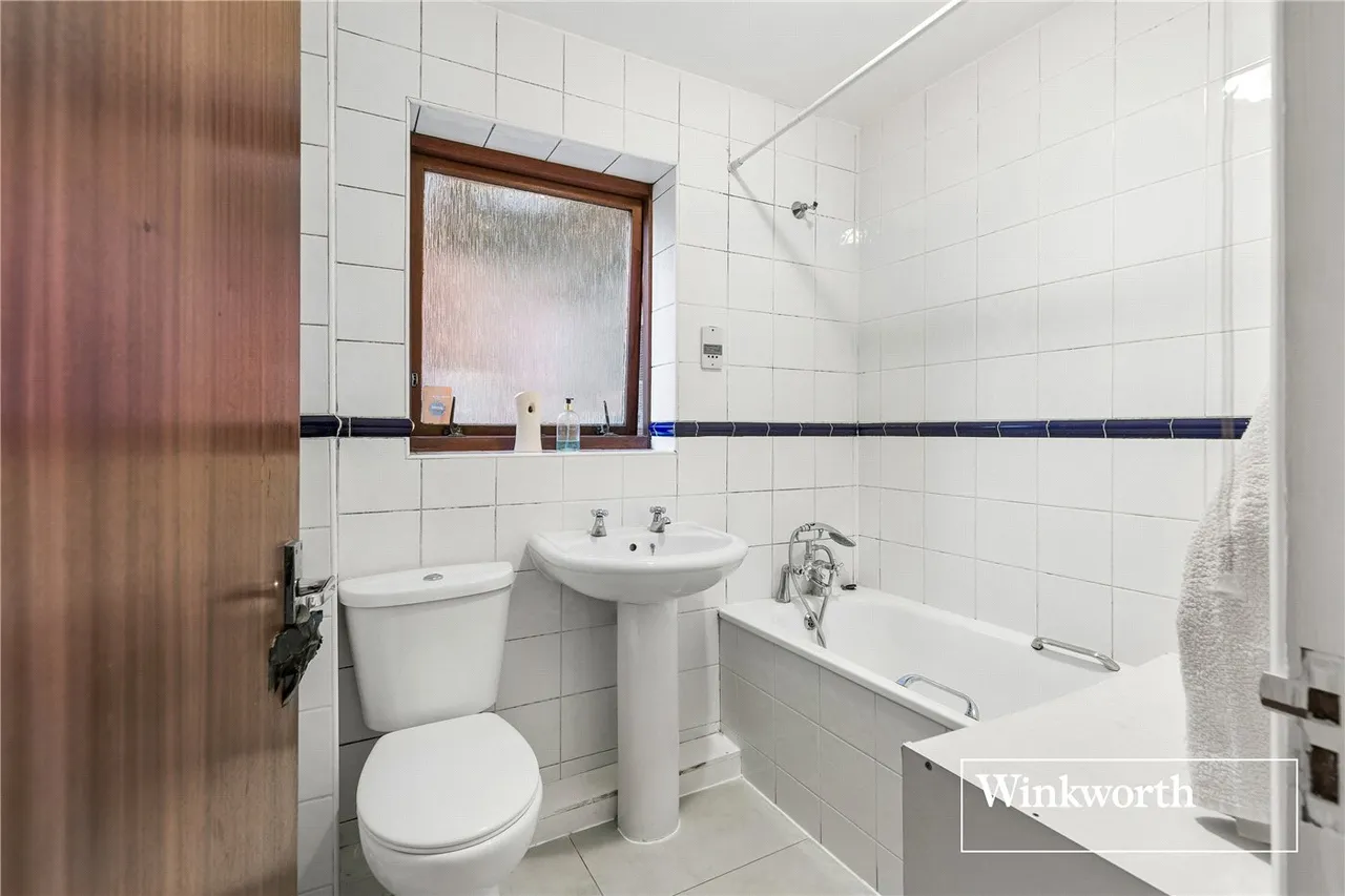 Orchard Lodge, 31 Woodside Grove, London, N12, photo 8