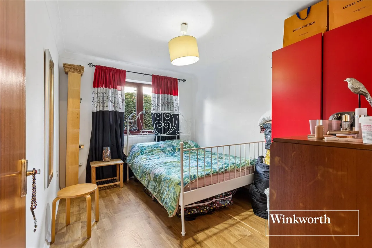 Orchard Lodge, 31 Woodside Grove, London, N12, photo 9