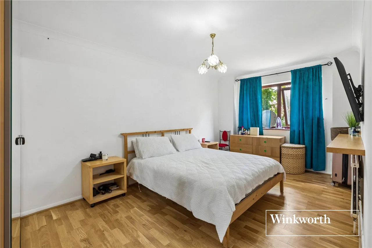 Orchard Lodge, 31 Woodside Grove, London, N12, photo 4