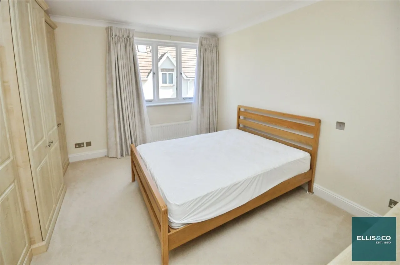Hendon Lane, Finchley, N3, photo 8