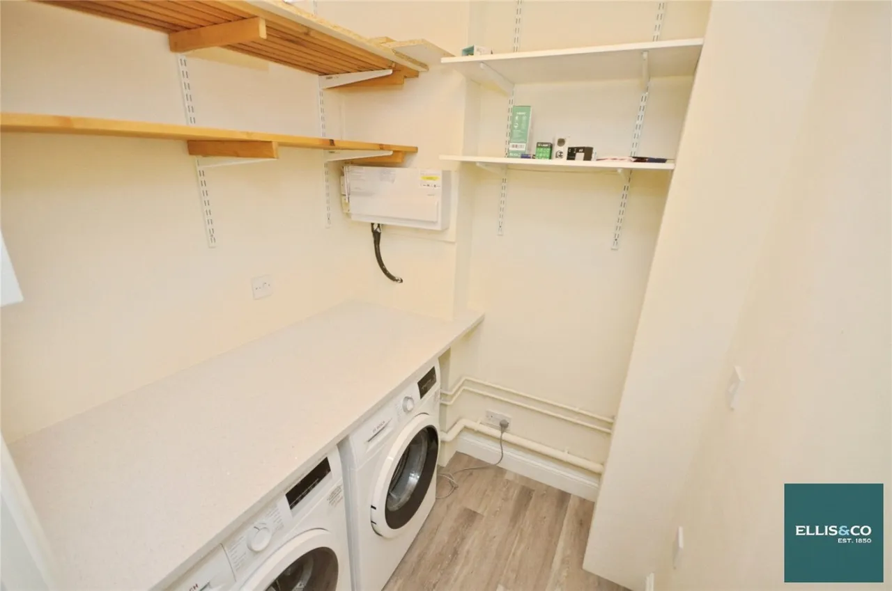 Hendon Lane, Finchley, N3, photo 10