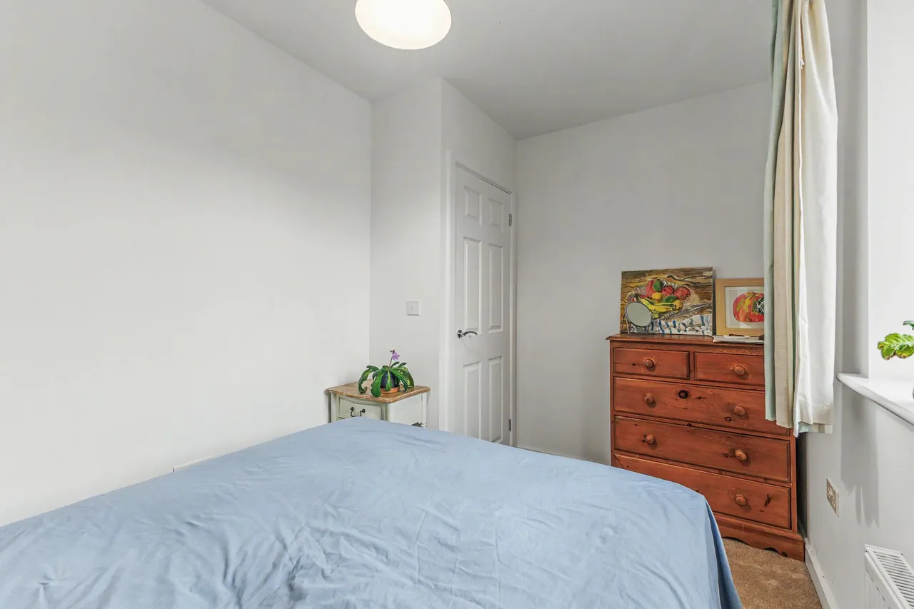 Niblett Corner, Evesham, WR11, photo 16