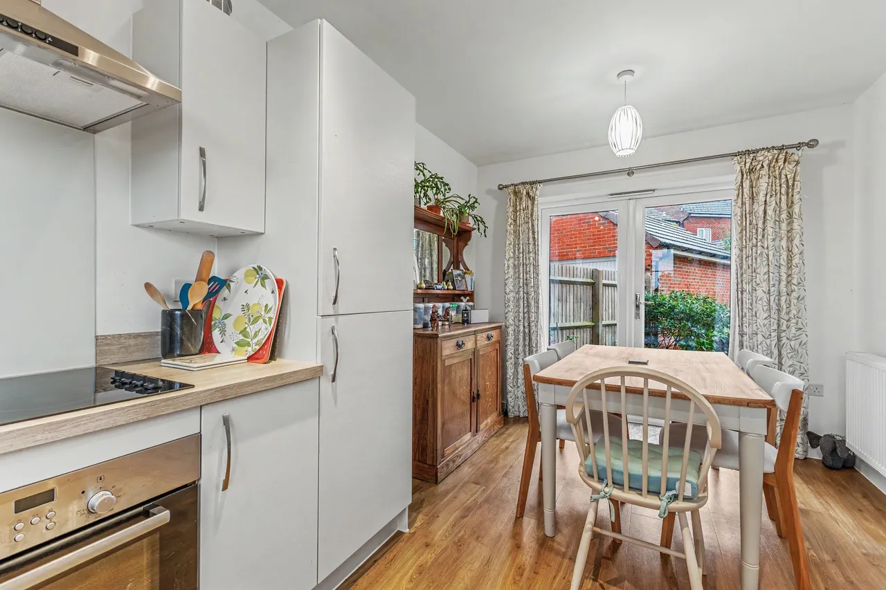 Niblett Corner, Evesham, WR11, photo 7