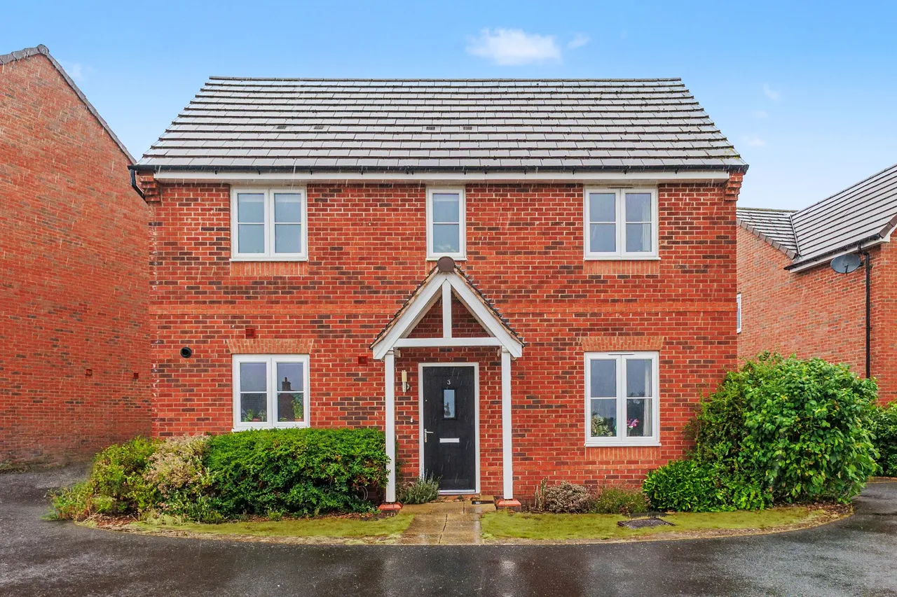 3 bed house for sale — Niblett Corner, Evesham, WR11