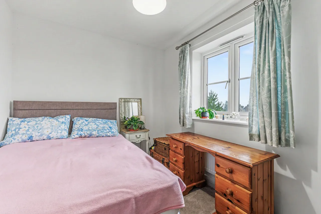 Niblett Corner, Evesham, WR11, photo 14
