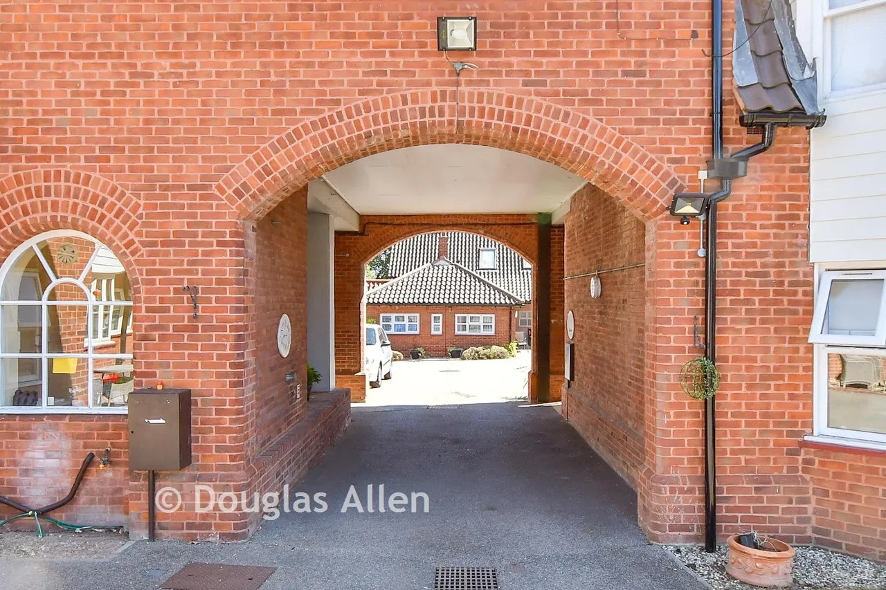 Bridgecote Lane, Basildon, SS15, photo 8