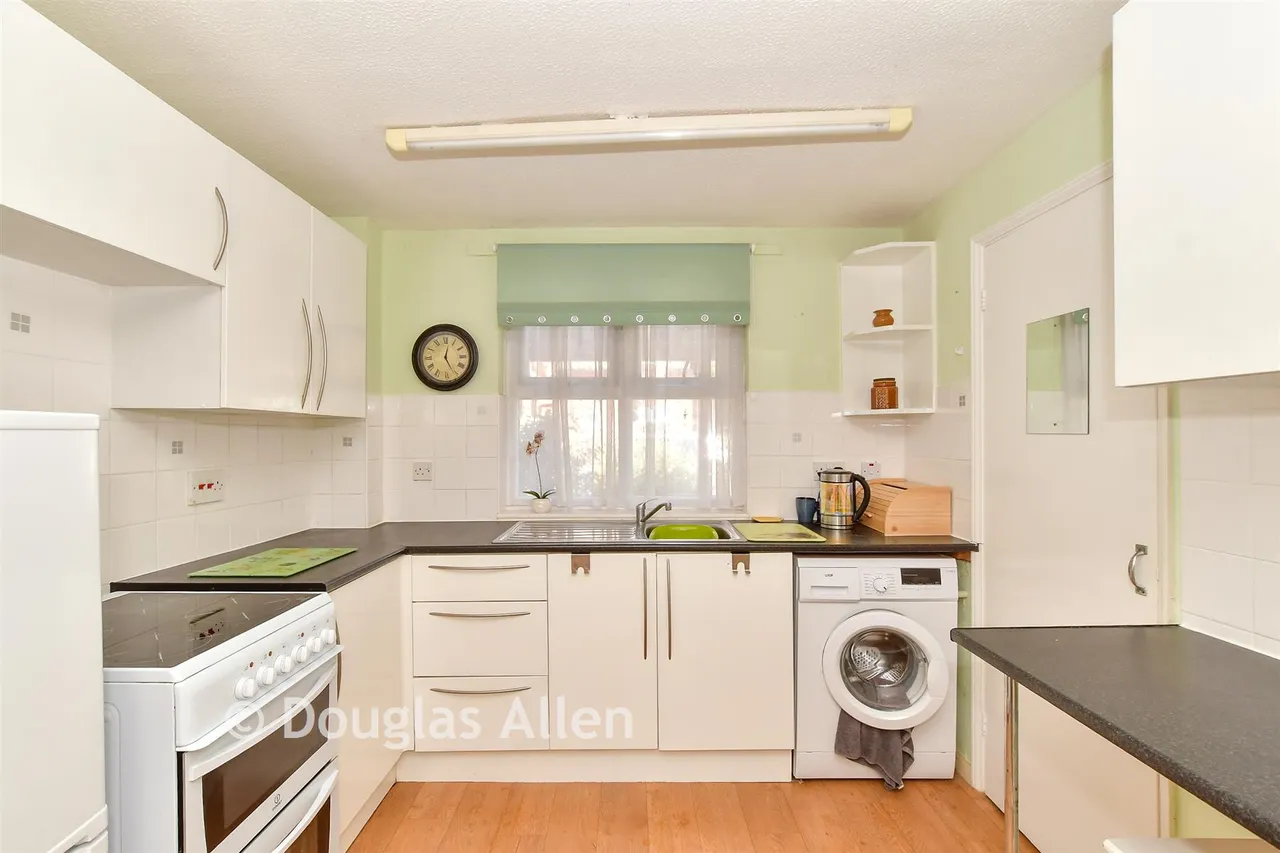 Bridgecote Lane, Basildon, SS15, photo 3