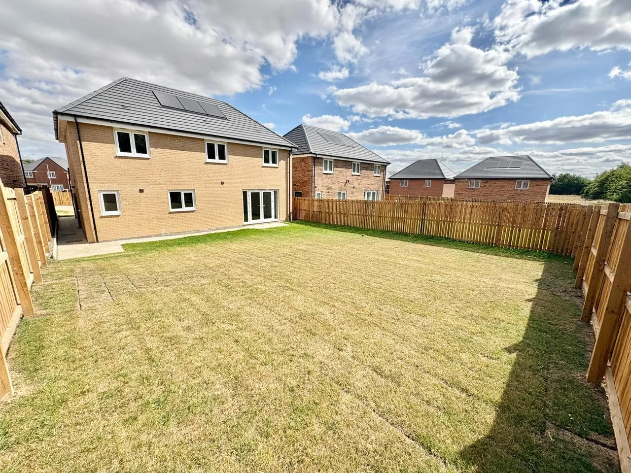 Juniper Close, Chilton, DL17, photo 4
