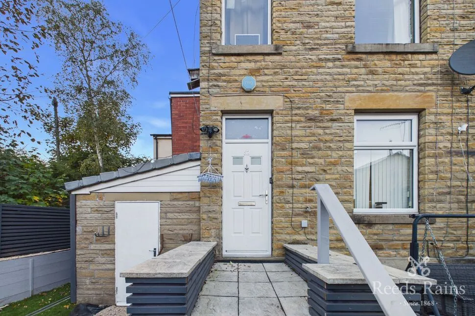 2 bed house for sale, Union Road, Liversedge, WF15