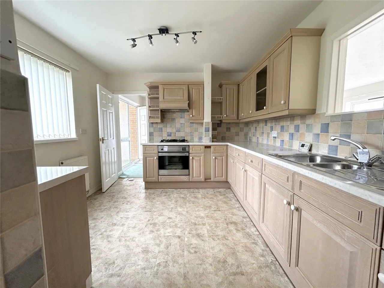 Croft Road, Broad Haven, SA62, photo 5