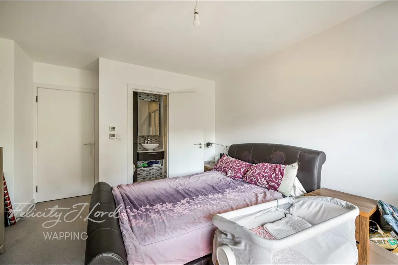 The Highway, London, E1W, photo 18