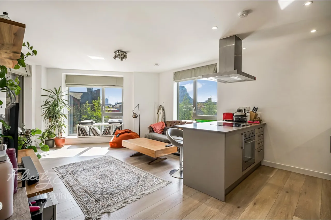 2 bed flat for sale, The Highway, London, E1W