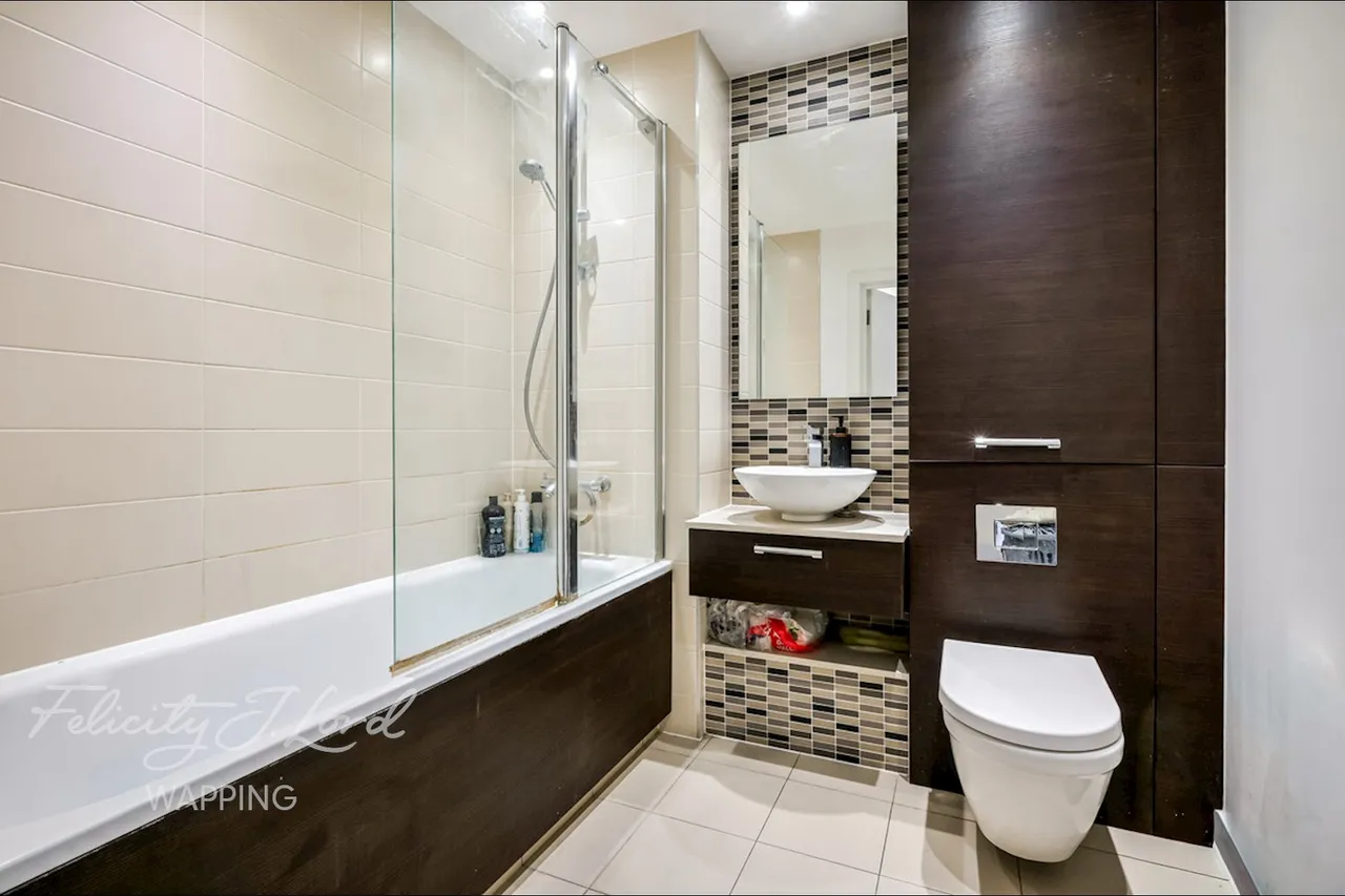 The Highway, London, E1W, photo 11