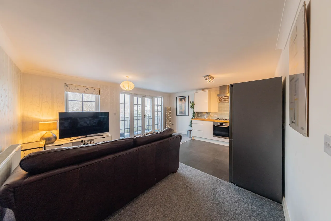 Apartment 10, Boteler Court Elphins Drive, Warrington, Warrington, WA4 6DU, photo 4