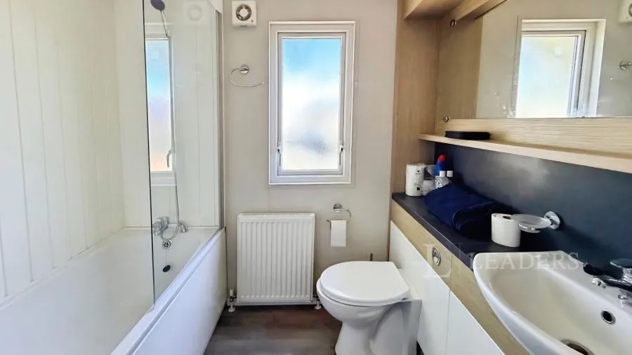 Vinnetrow Road, Runcton, PO20, photo 7