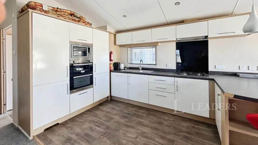 Vinnetrow Road, Runcton, PO20, photo 5